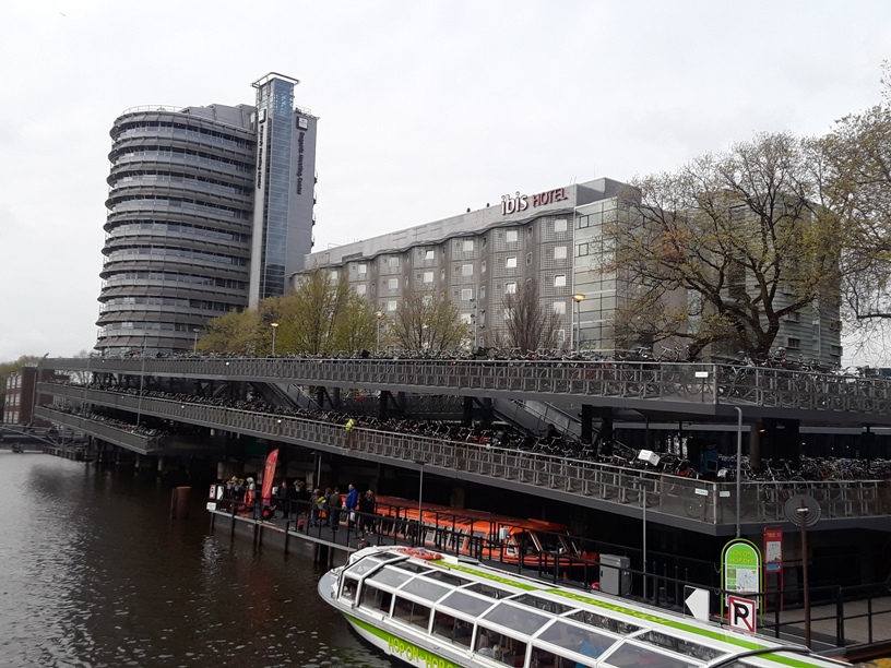 Amsterdam Bike Garage 1