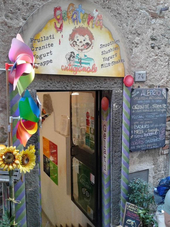 Corniglia Alberto Gelateria