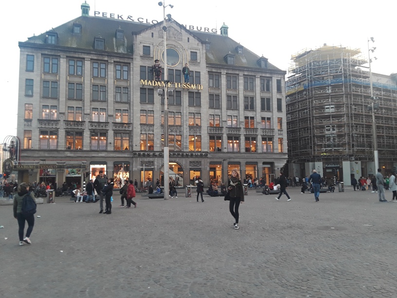 Dam Square 2