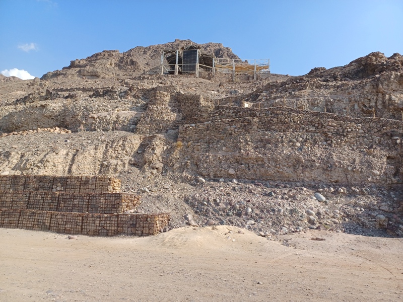 Lot's Cave 1