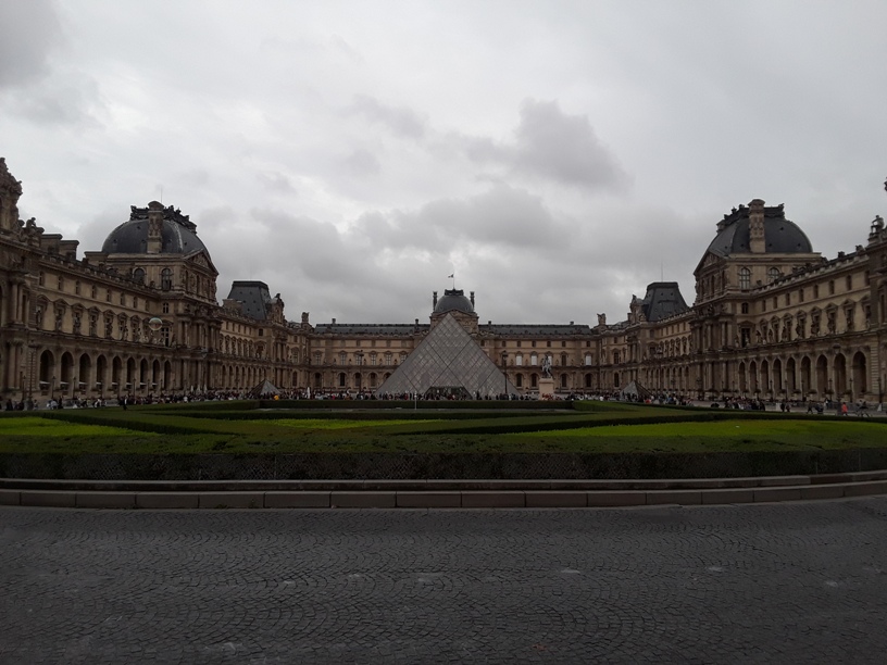 Mus&eacute;e Du Louvre 1