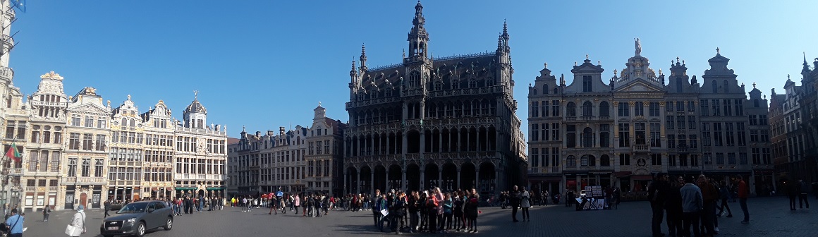 Panoramic Grand Place in Brussels