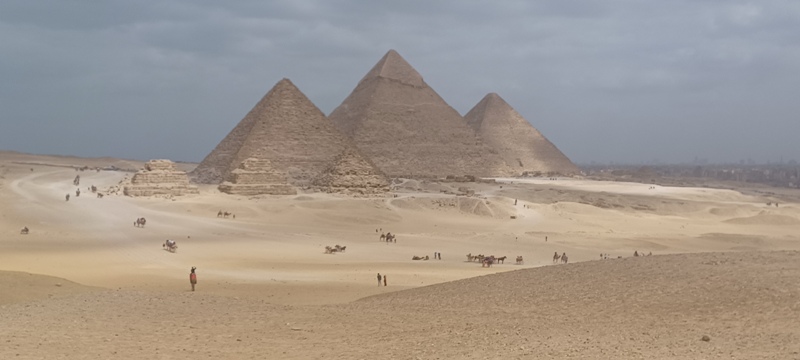 Pyramids of Giza 2