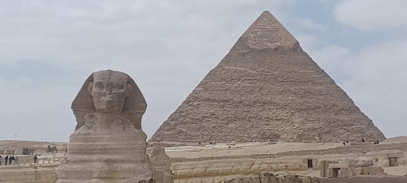 Pyramids of Giza 3