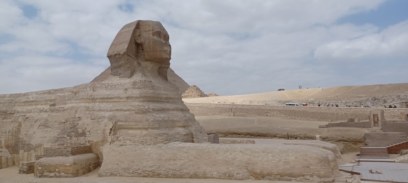 Pyramids of Giza 4