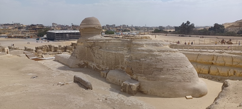 Pyramids of Giza 7