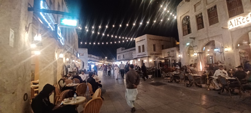 Souq Waqif Nighttimee 2
